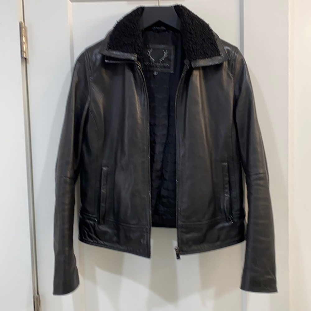 Bod & Christensen leather jacket with removable collar. Size small